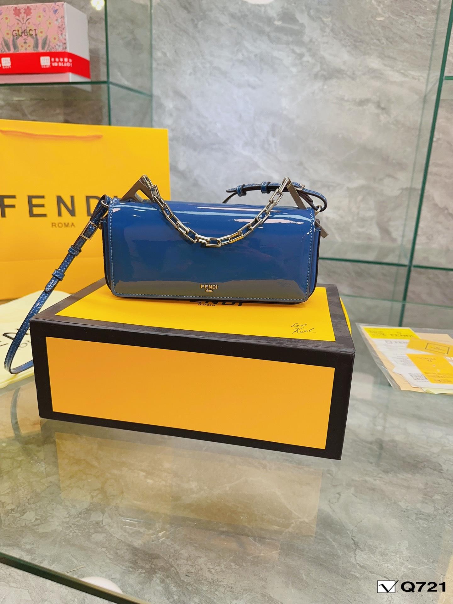 Replica Fendi Bag 15CM/23CM