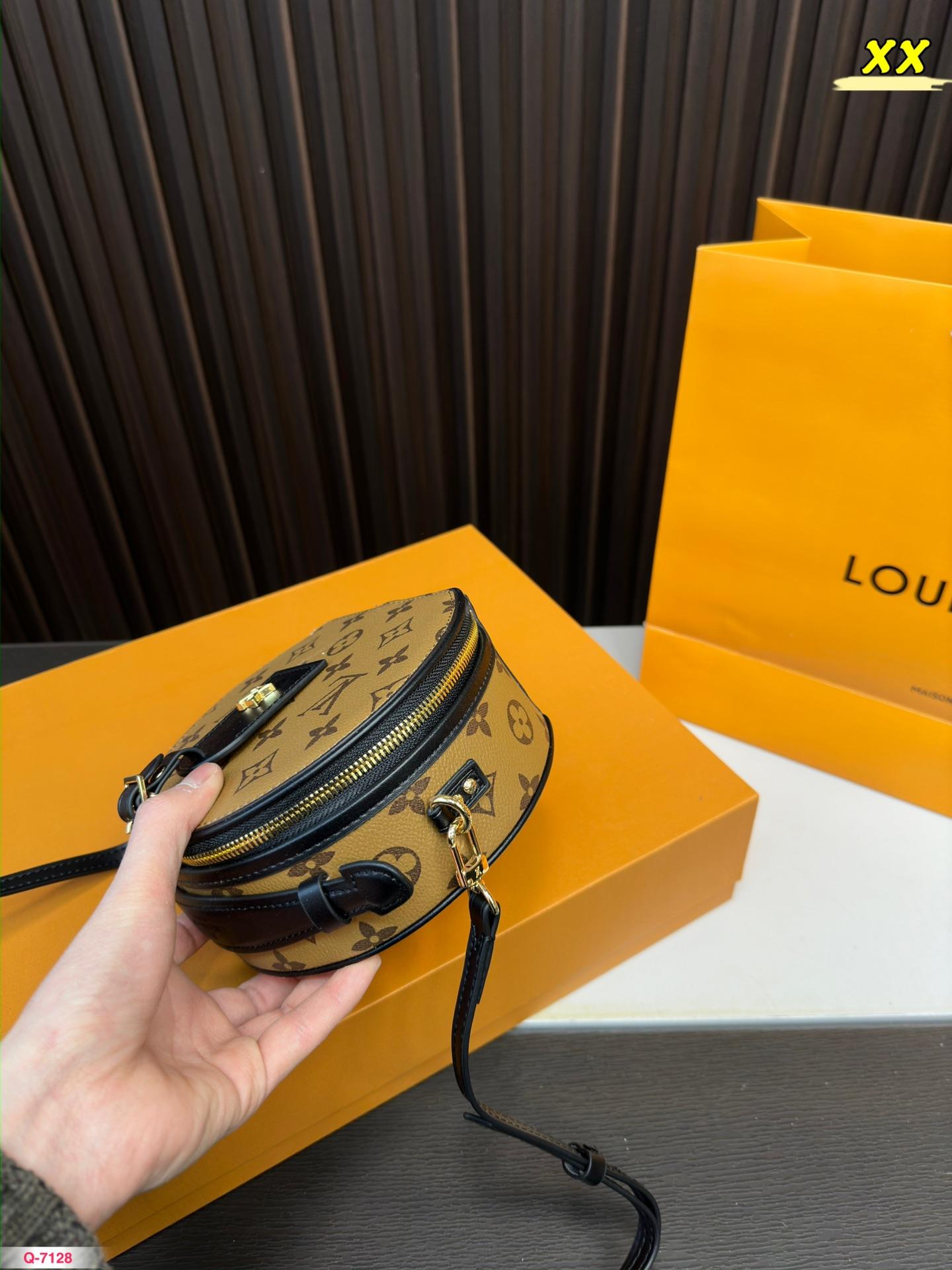 Replica Louis Vuitton Bag 16*17CM