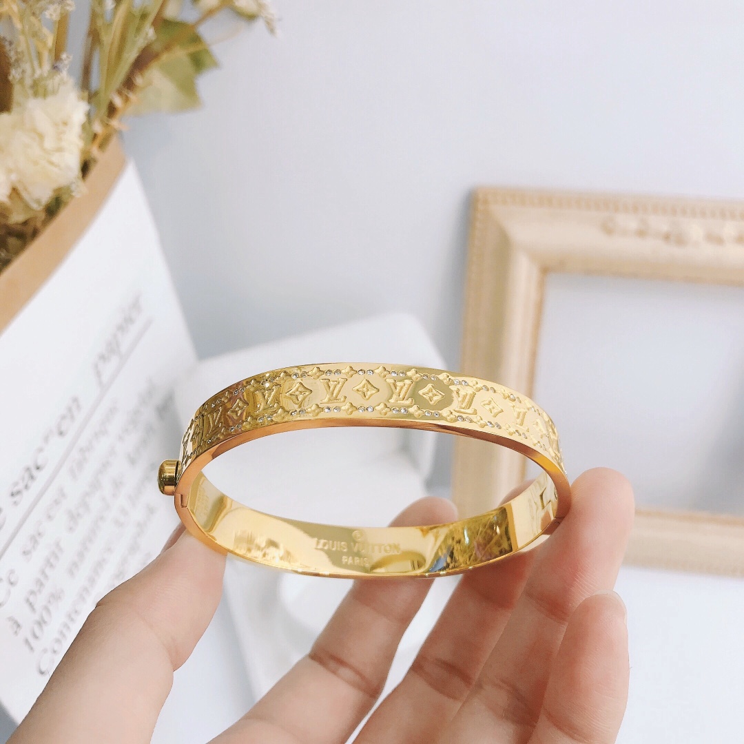 Replica LOUIS VUITTON Bangle