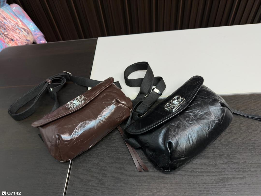 Replica Balenciaga Bag 22*14CM