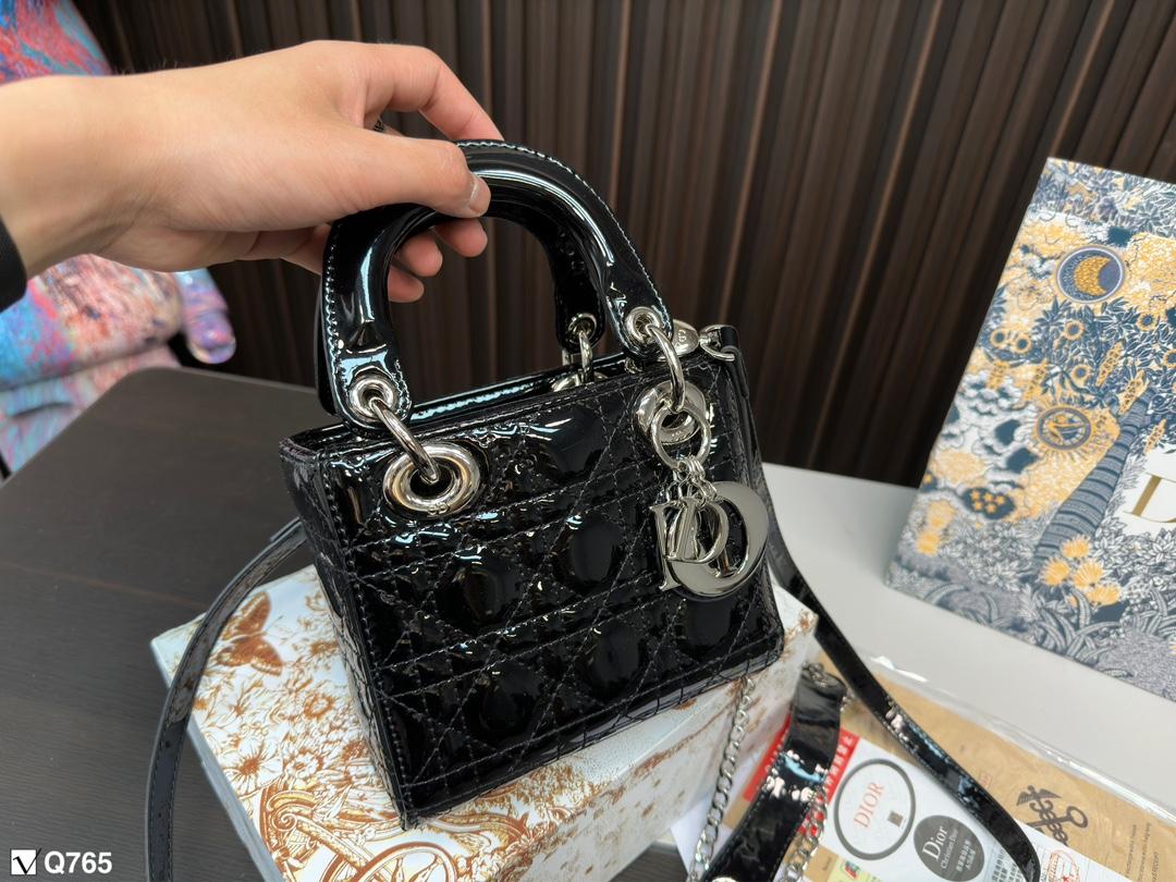 Replica Dior Bag  14*17*7CM