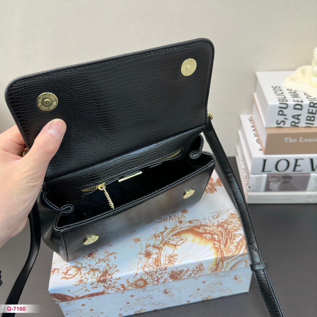 Replica Dolce Gabbana Bag 21*18CM