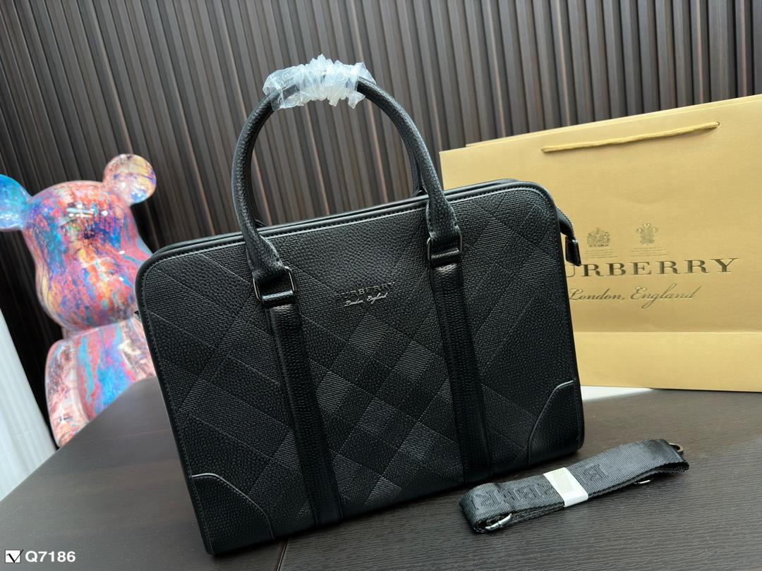 Replica Burberry Bag 37*28CM