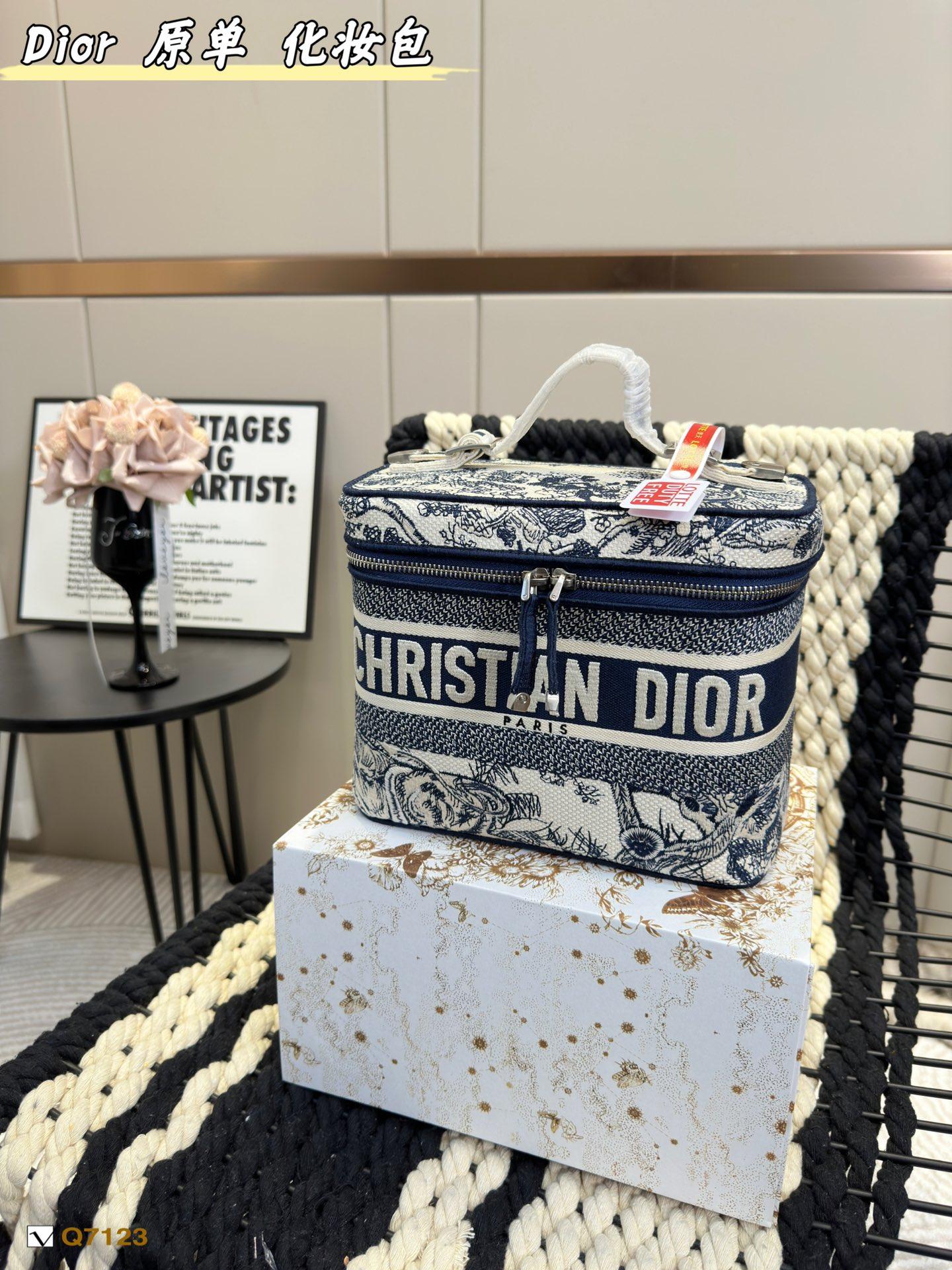 Replica Dior Bag 23*19CM