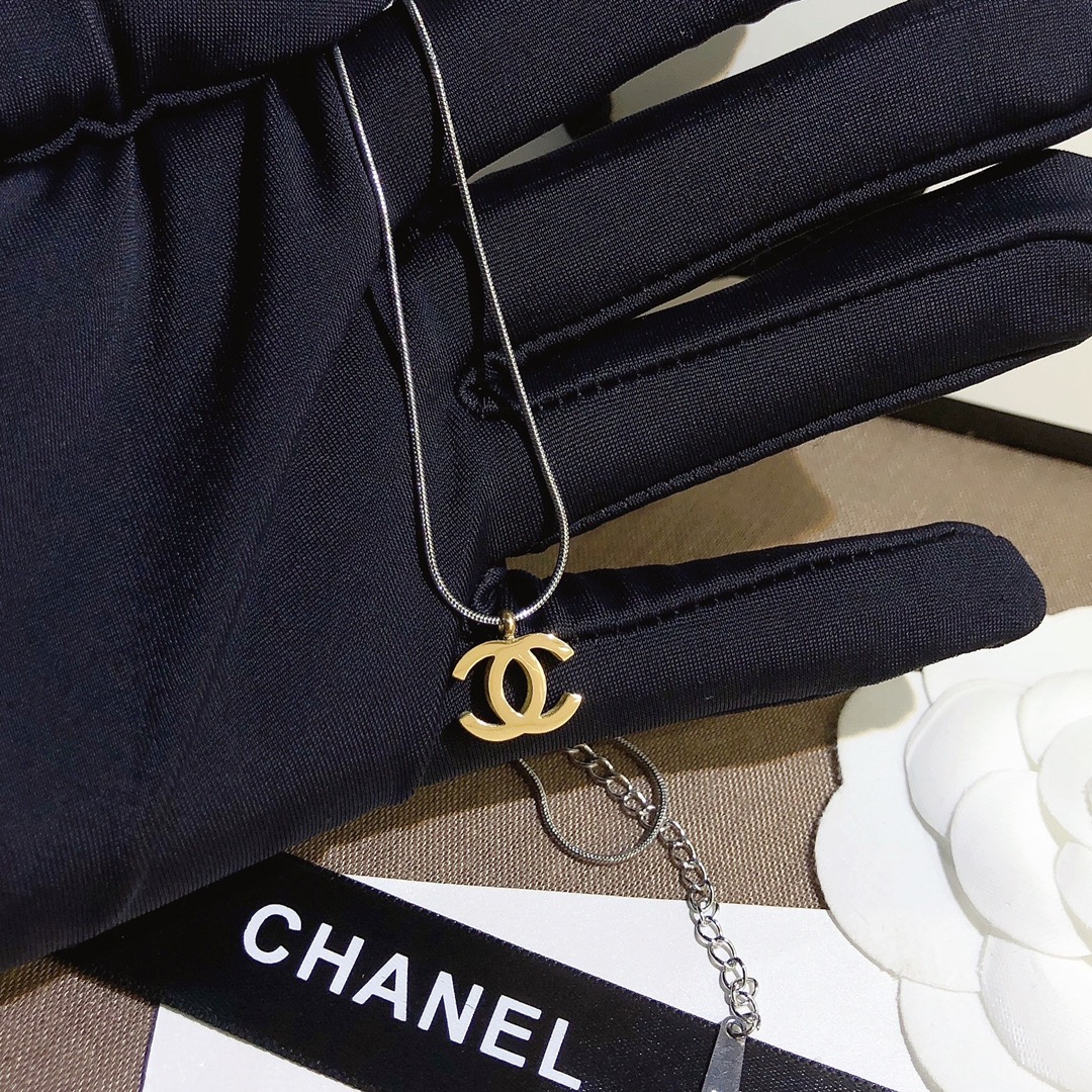Replica CHANEL Necklace