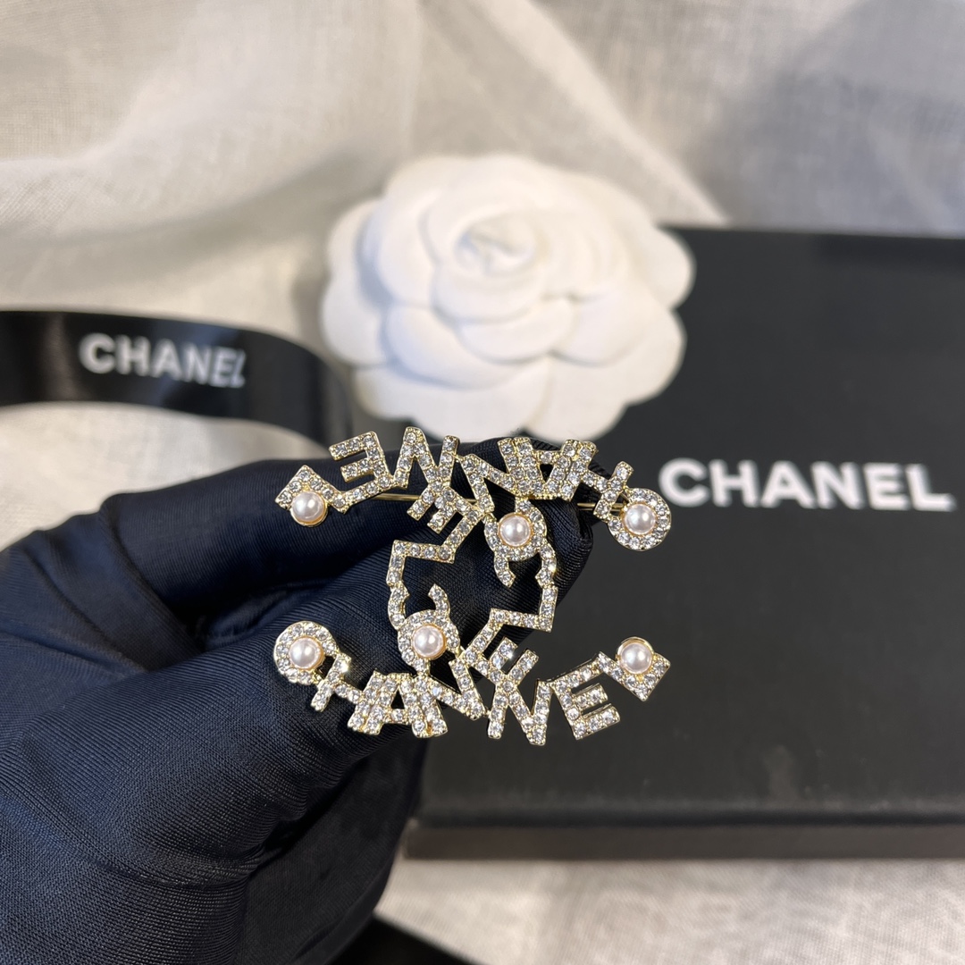 Replica CHANEL Brooch