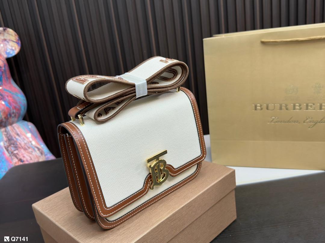Replica Burberry Bag 20*15CM
