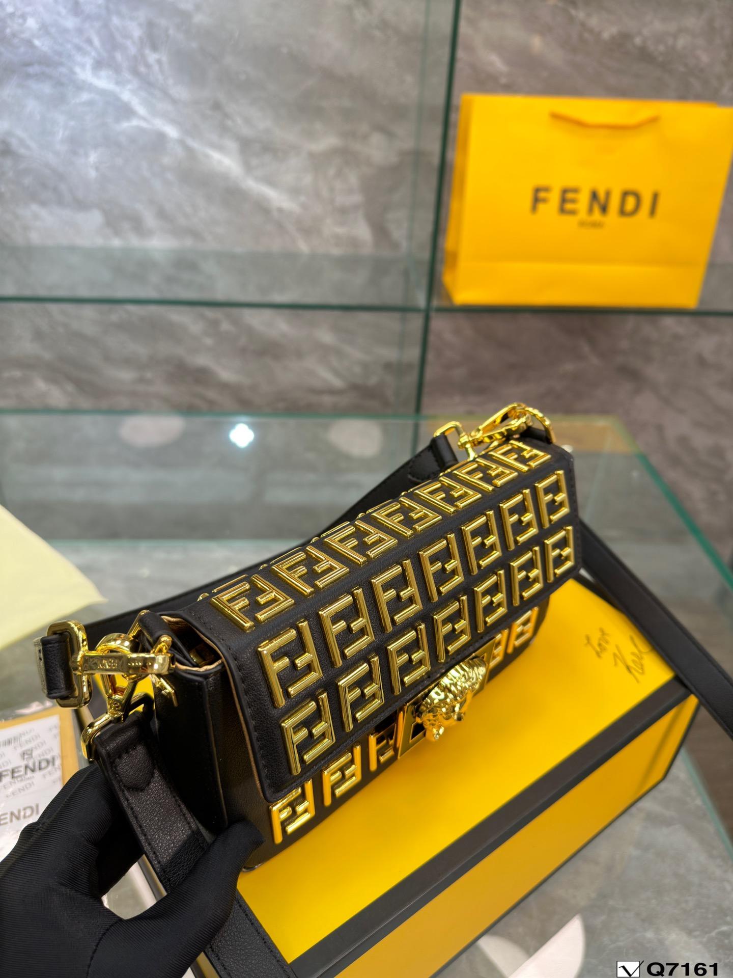 Replica Fendi Bag 22*13CM