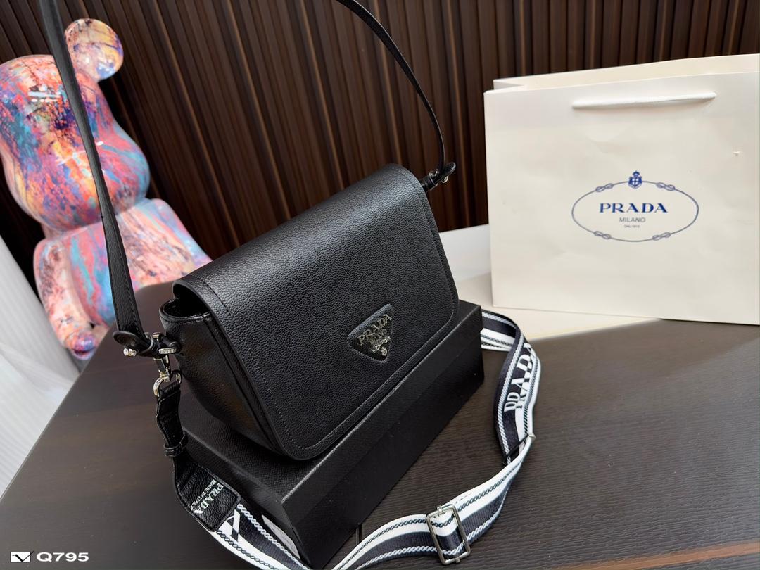 Replica Prada Bag 16*23CM