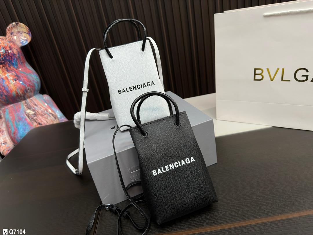 Replica Balenciaga Bag 11*17CM
