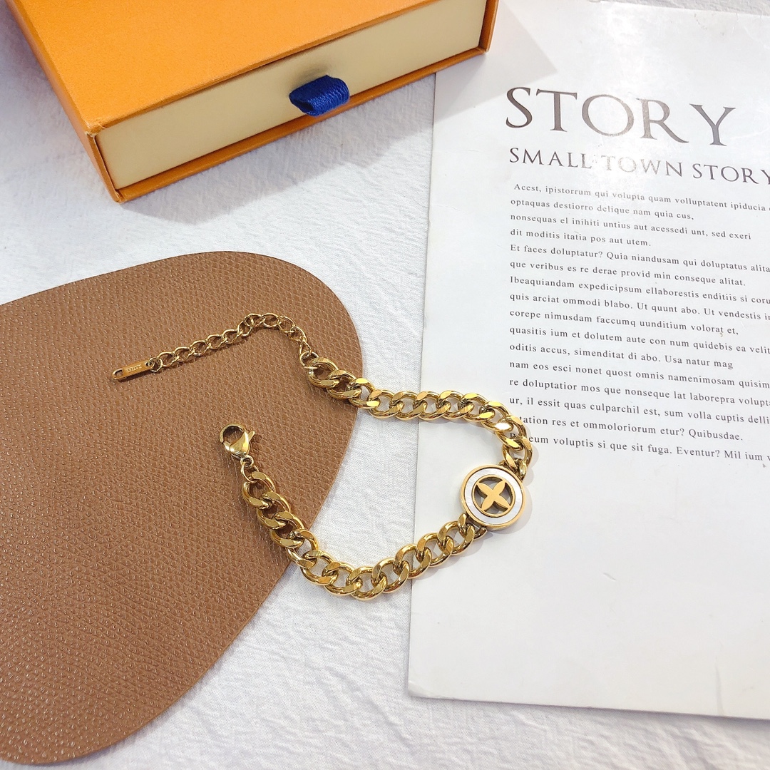 Replica LOUIS VUITTON Bracelet
