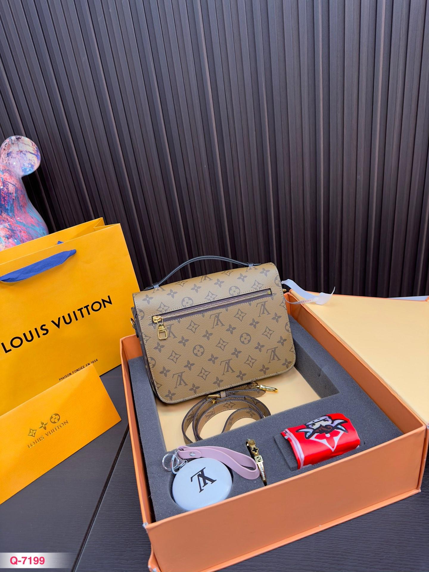Replica Louis Vuitton Bag set 24*18CM