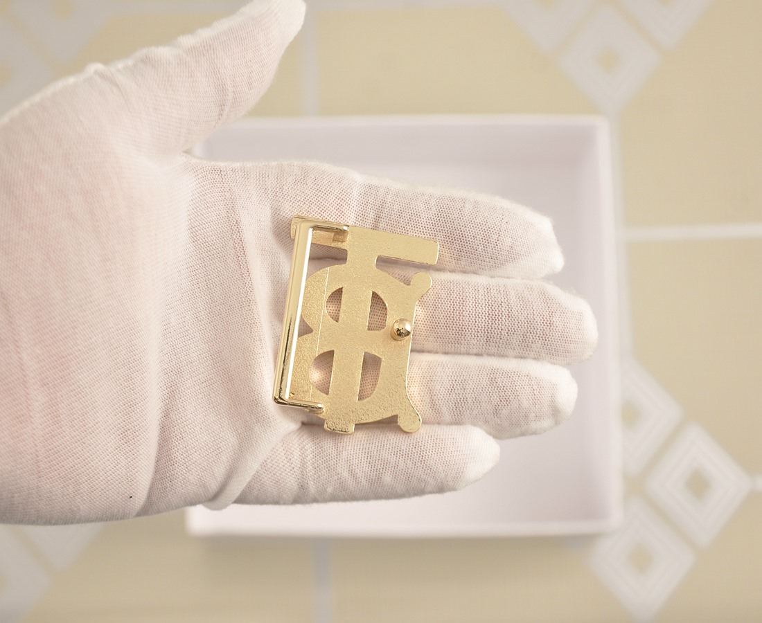 Replica BURBERRY belt