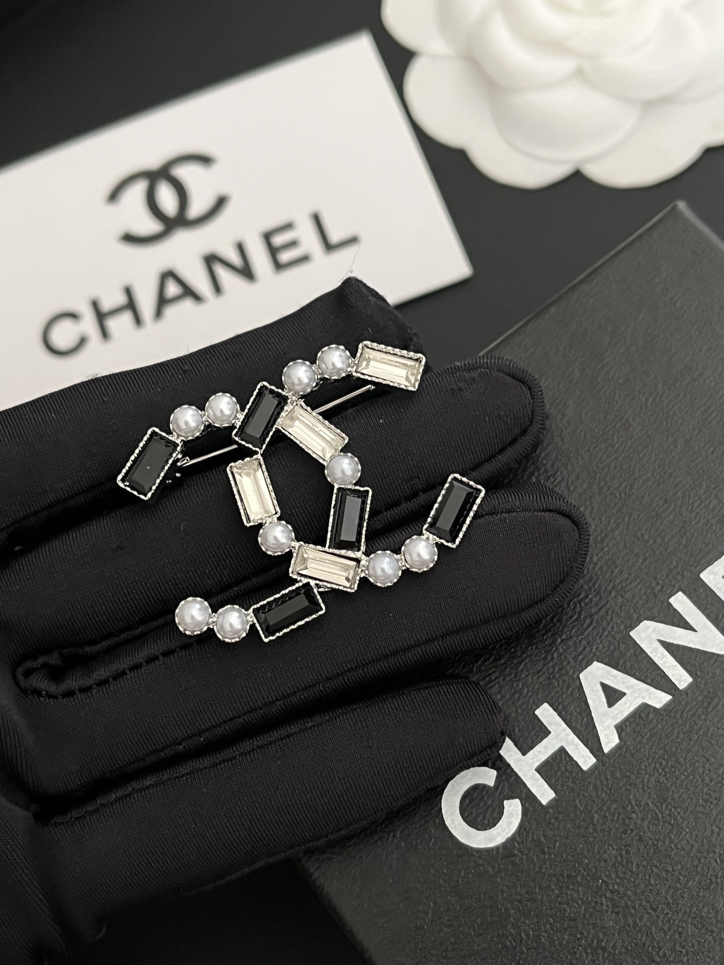 Replica CHANEL Brooch