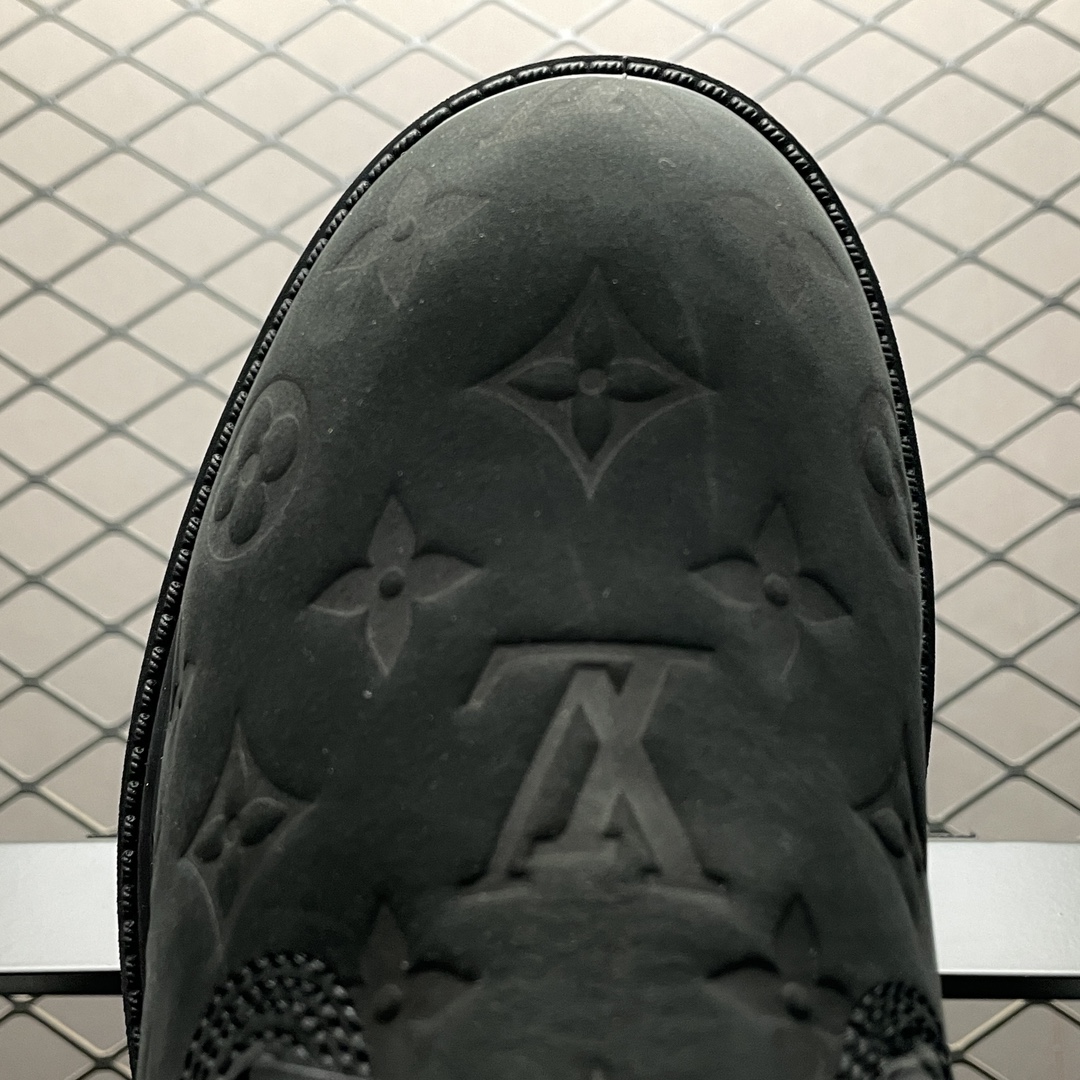 Replica LV Shoe  Louis Vuitton x Timberland LV b