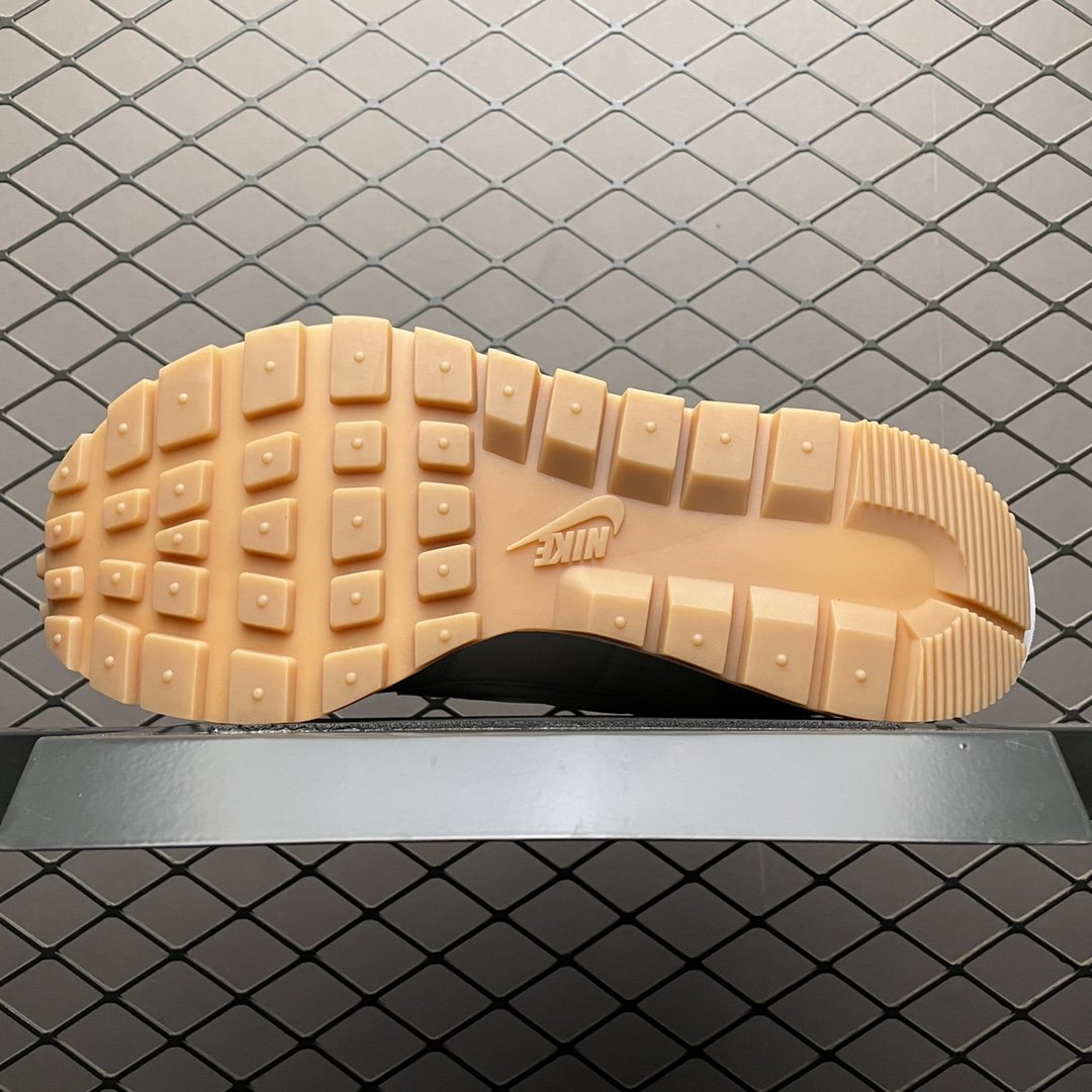 Replica Nike Shoe Sacai X Nike Vaporwaffle DD1875-100 Size 36-47
