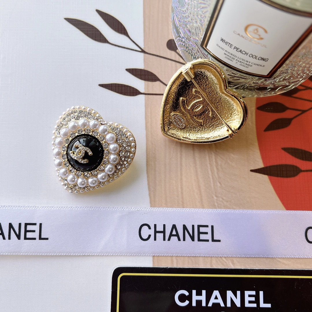 Replica CHANEL Brooch