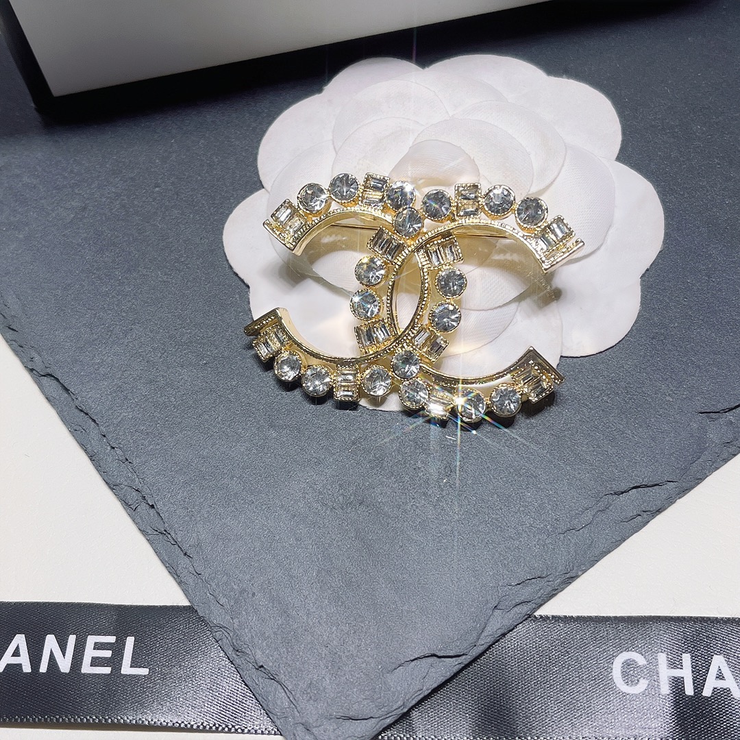 Replica CHANEL Brooch