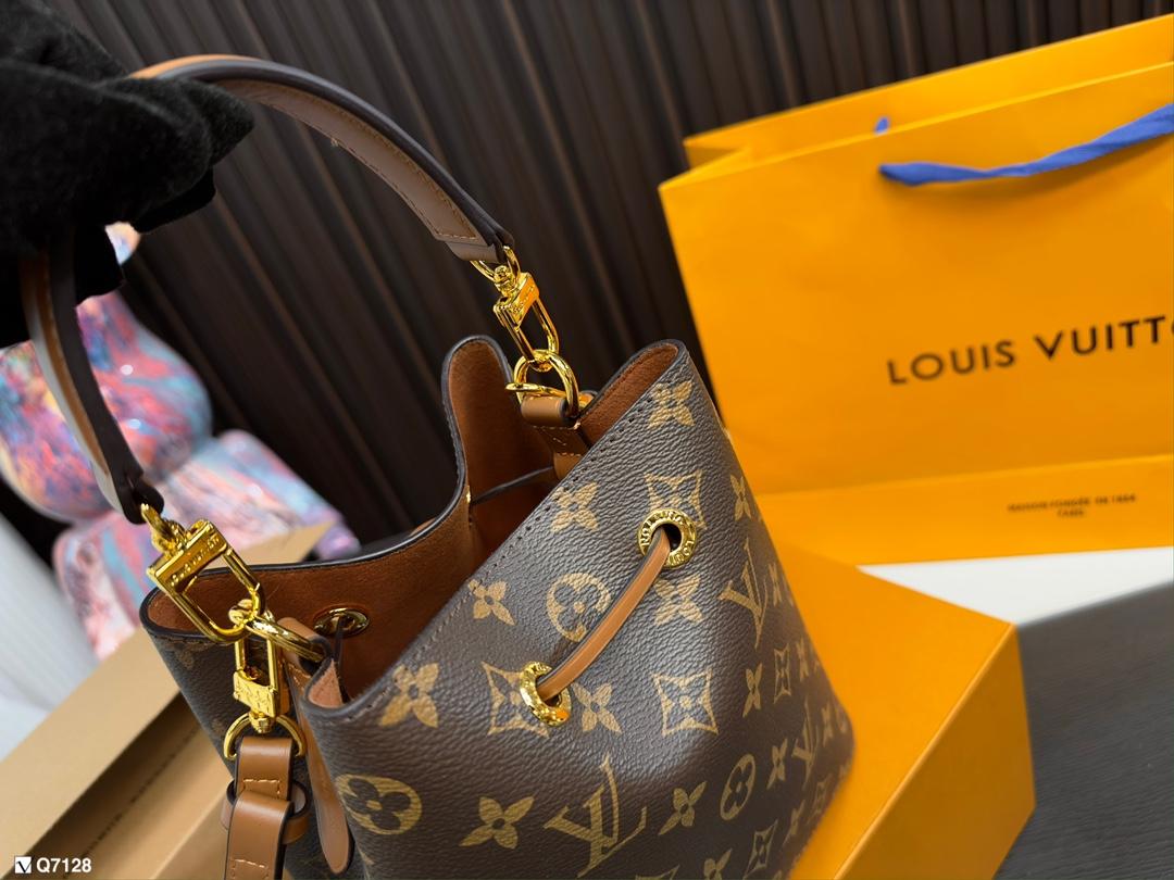 Replica Louis Vuitton Bag 20*20CM