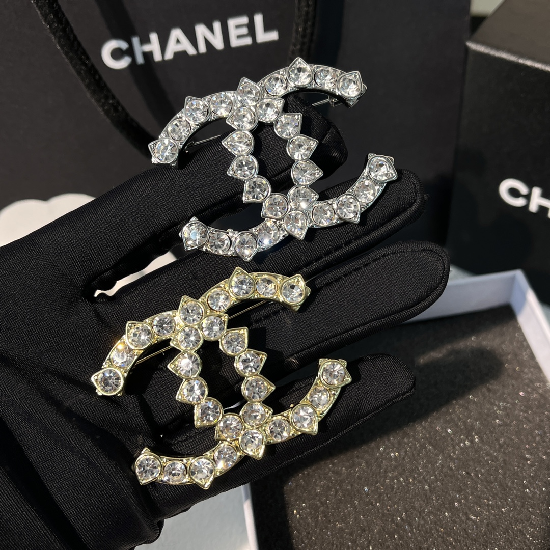 Replica CHANEL Brooch