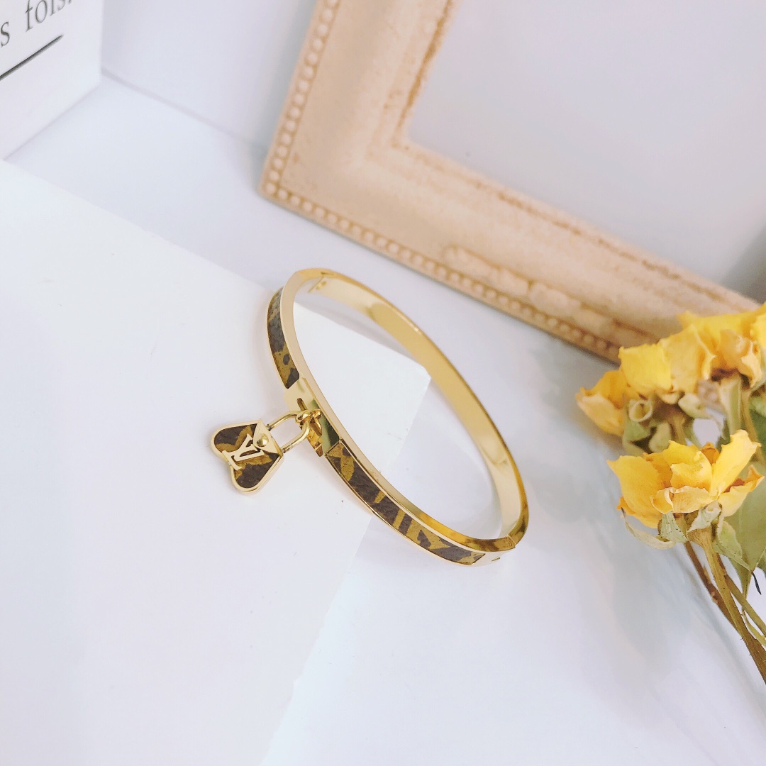 Replica LOUIS VUITTON Bangle