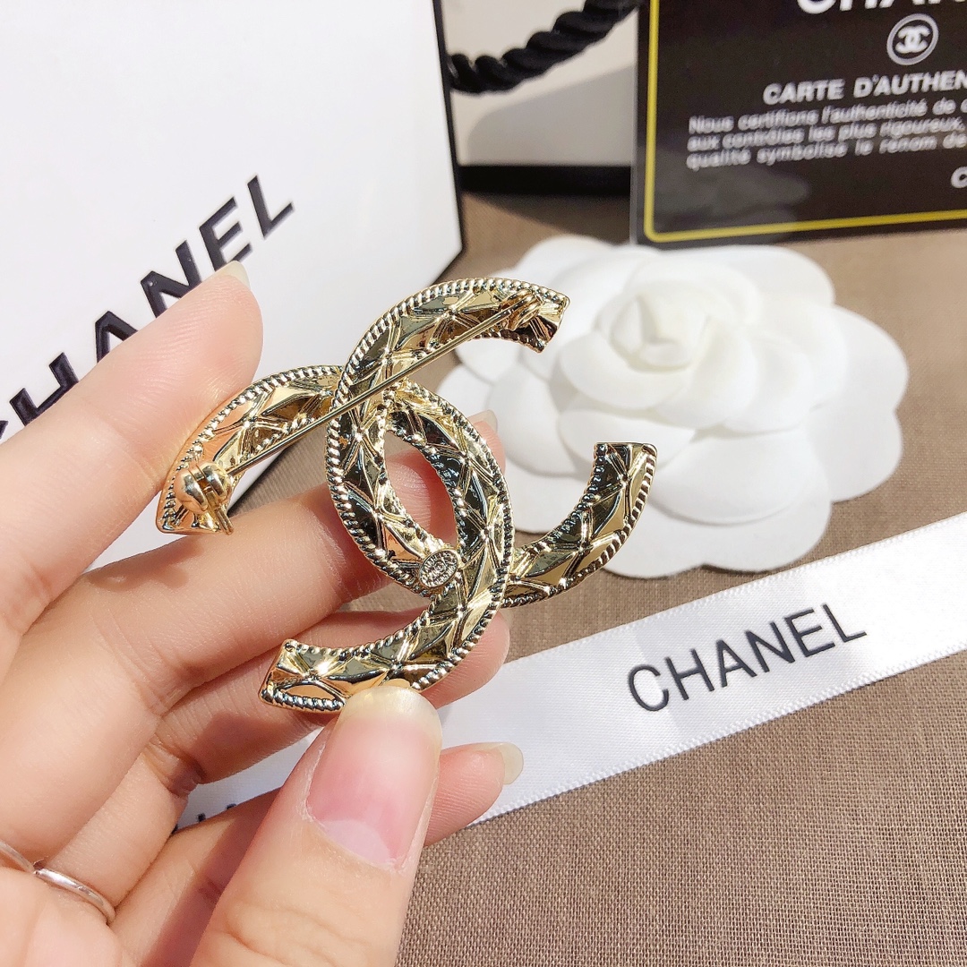 Replica CHANEL Brooch