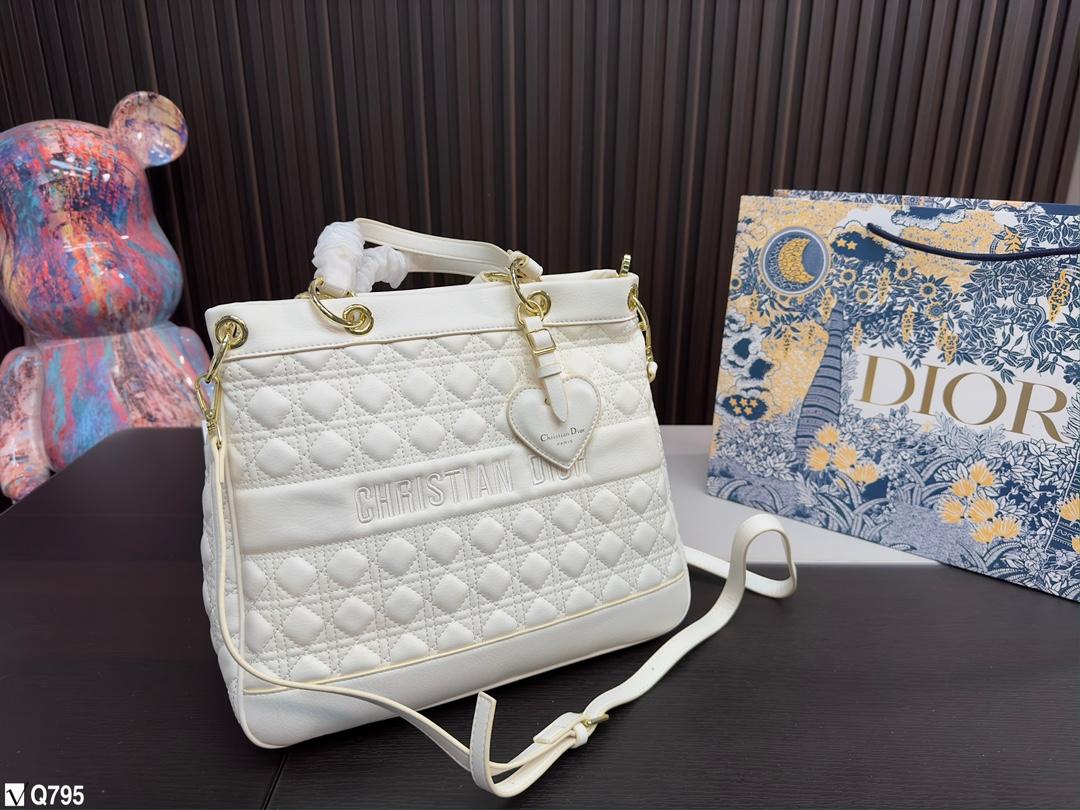 Replica Dior Bag 32*27CM