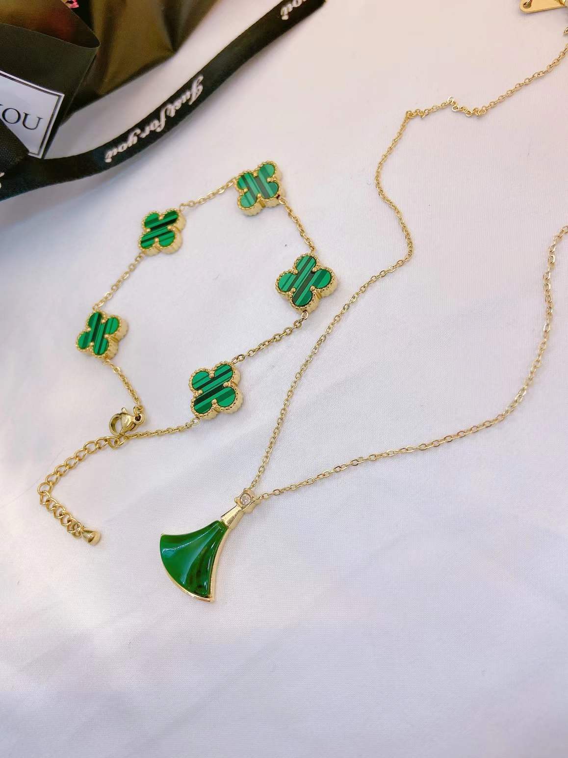 Replica VanCleef Arpels Necklace
