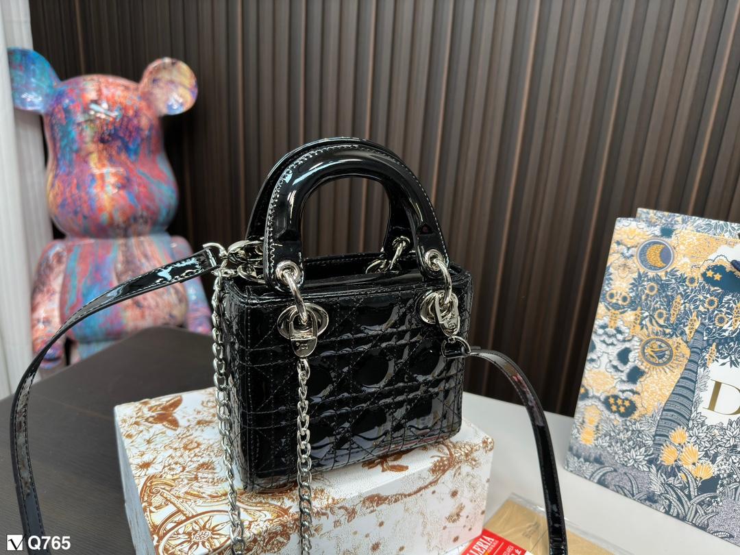 Replica Dior Bag  14*17*7CM