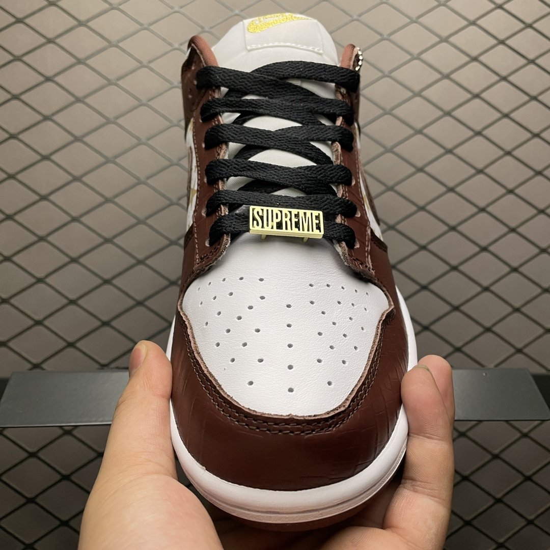 Replica Nike Dunk SB Shoe Supreme x Nike SB Dunk Low Brown DH3228-103 36-47