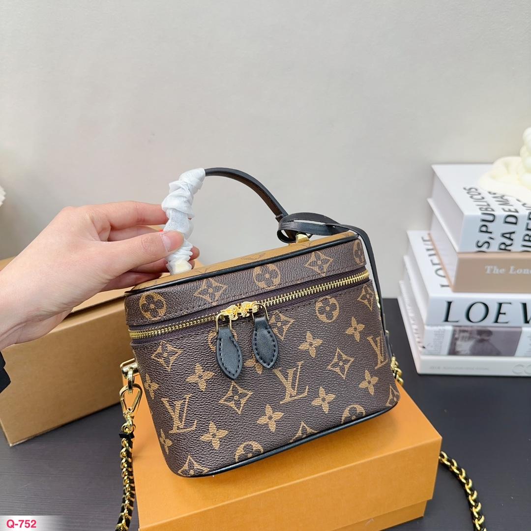 Replica Louis Vuitton Bag 18*14CM