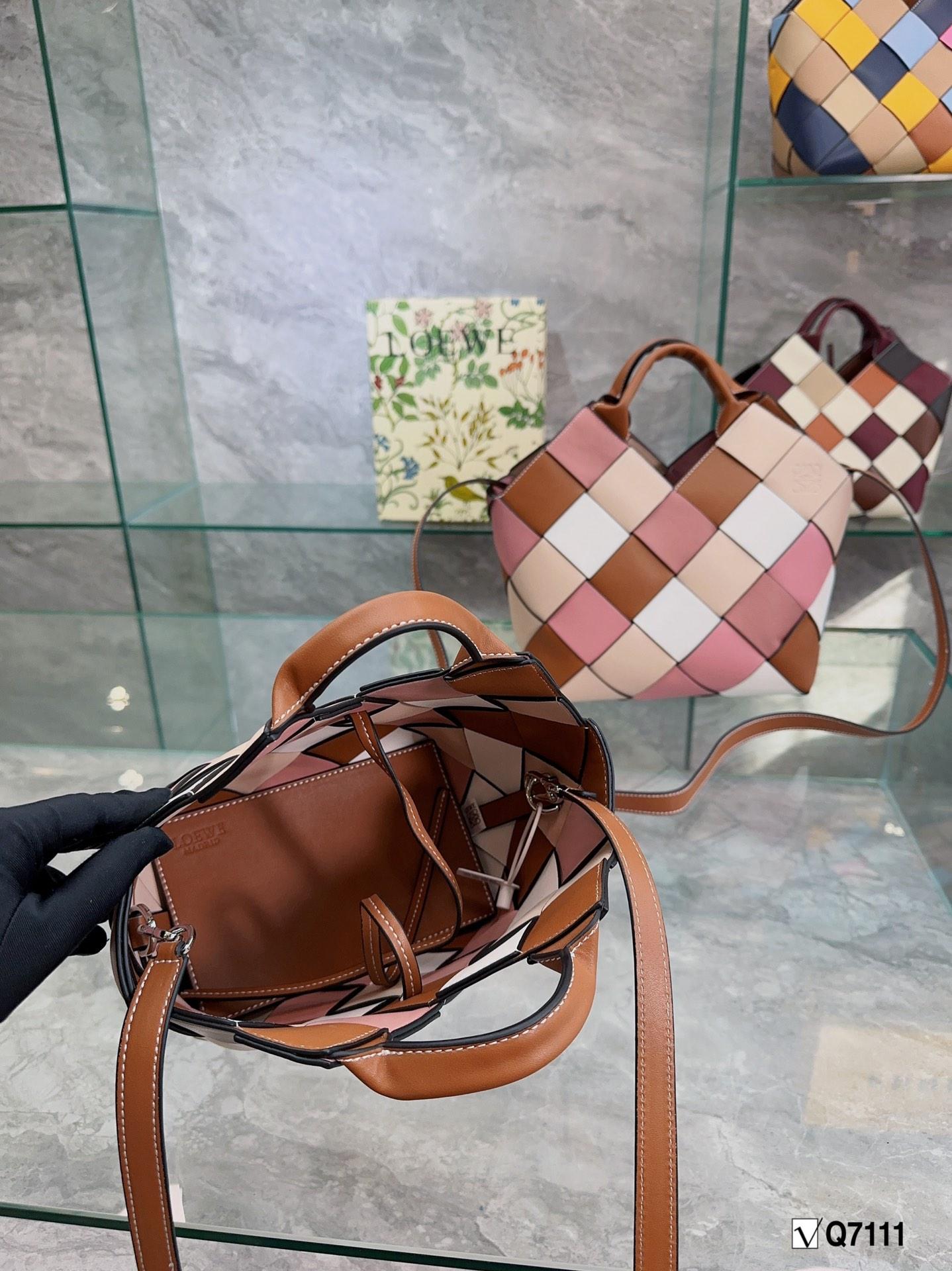 Replica LOEWE Bag 19*17CM/24*20CM