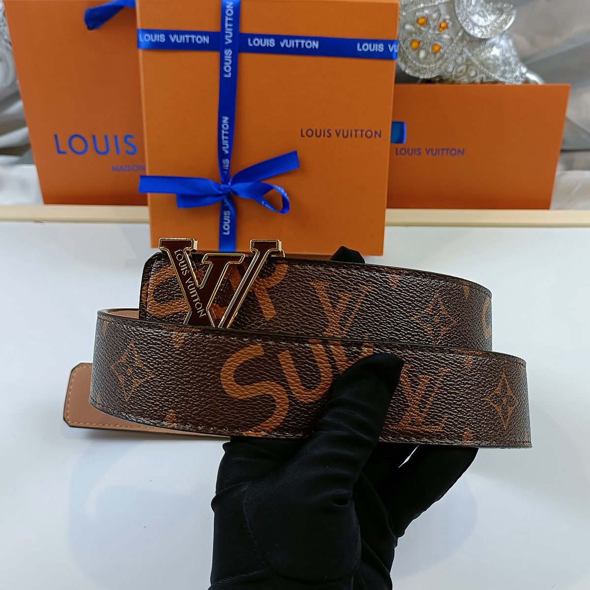 Replica LV belt