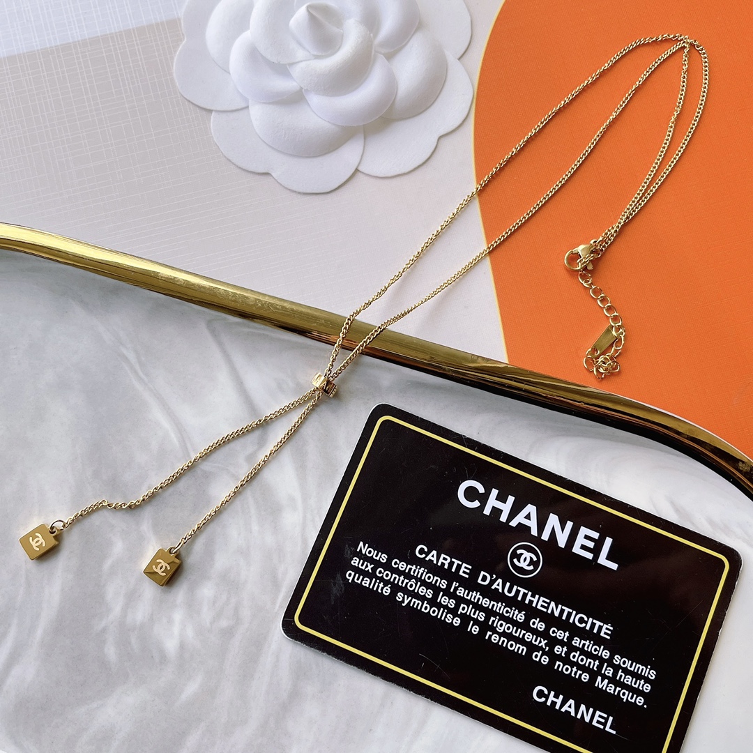Replica CHANEL Necklace