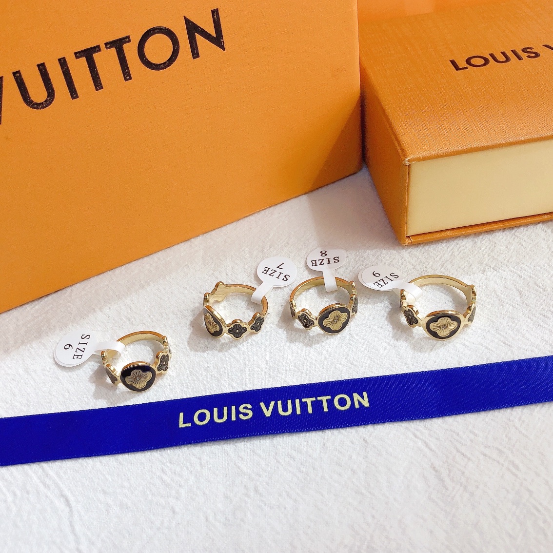 Replica LOUIS VUITTON Ring