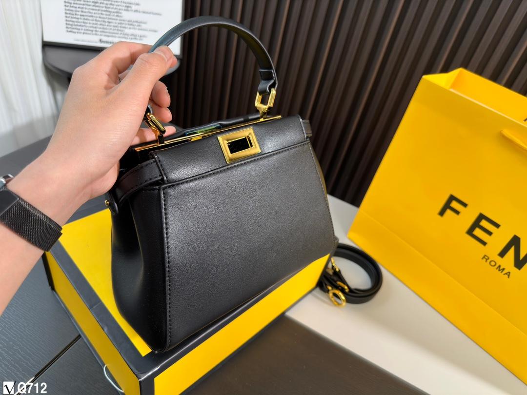 Replica Fendi Bag 20*19CM