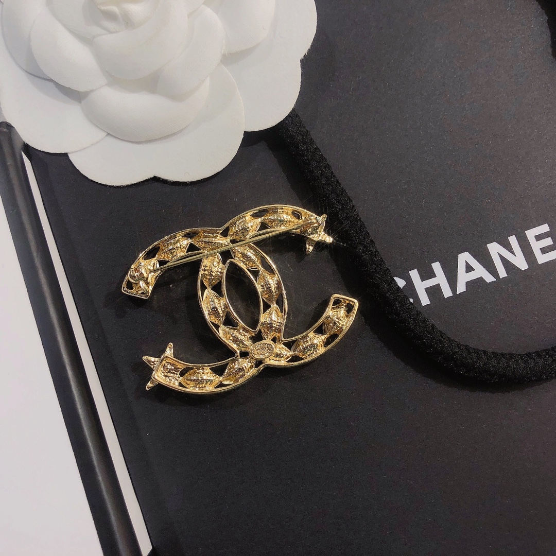 Replica CHANEL Brooch