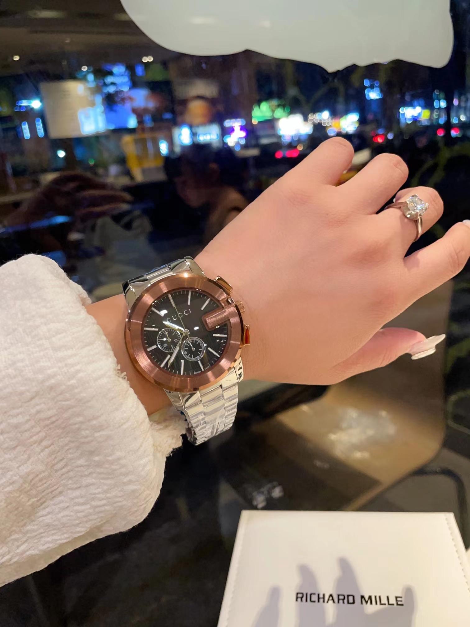 Replica Gucci 904l Stainless Steel Quartz Watch 43MM