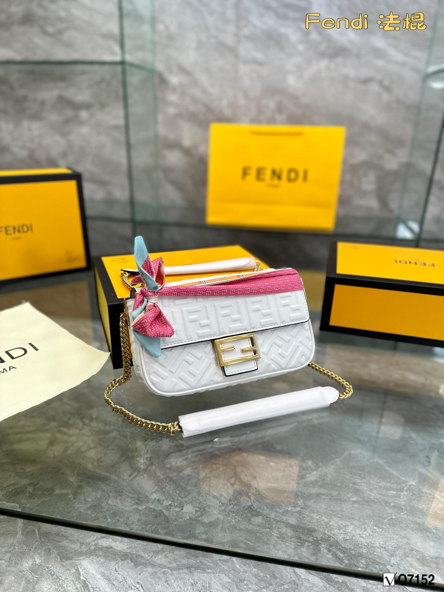 Replica Fendi Bag 23*12CM