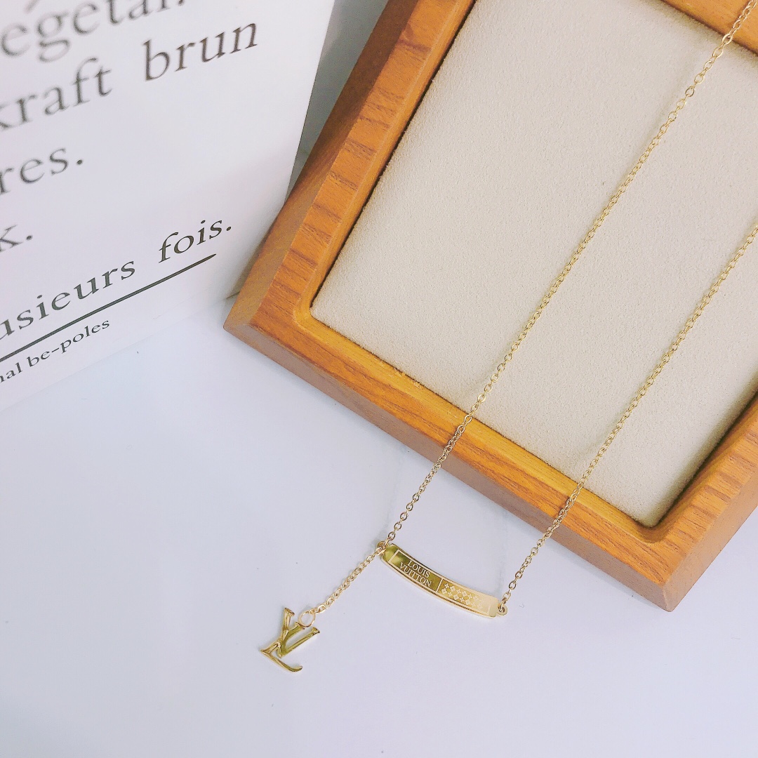 Replica LOUIS VUITTON Necklace