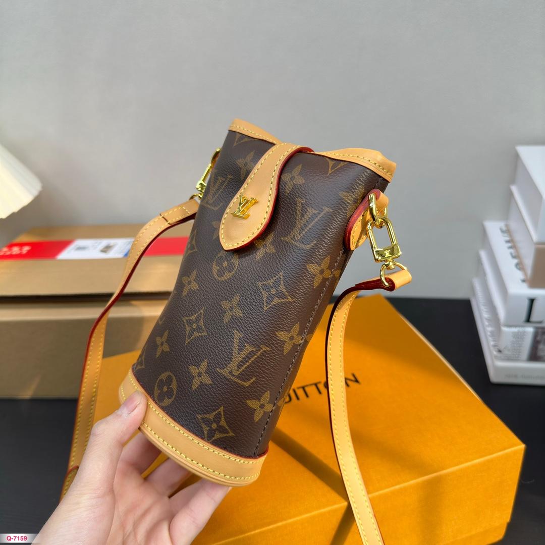 Replica Louis Vuitton Bag 11*18CM