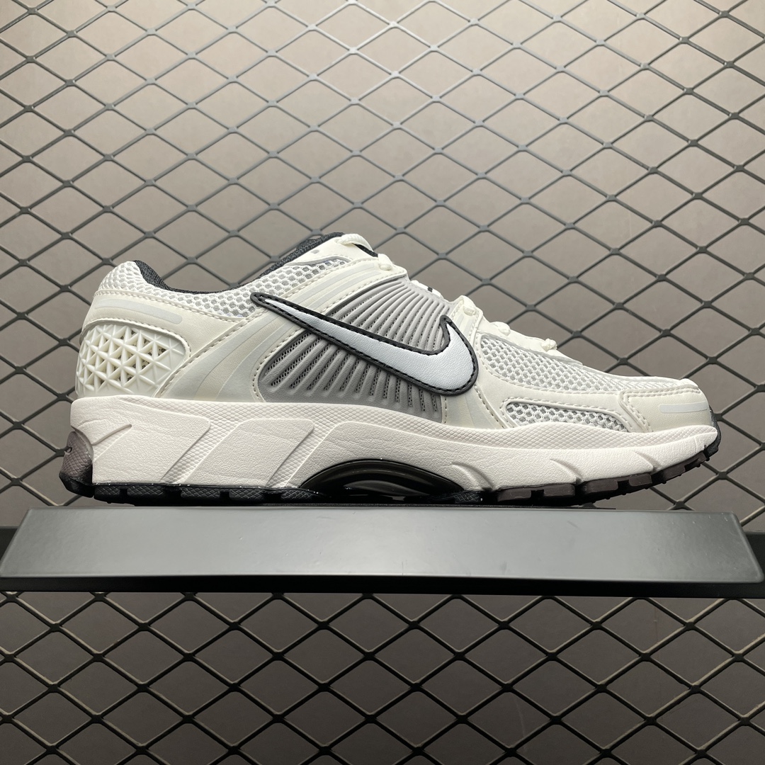 Replica Nike Shoe Nike Zoom Vomero 5  FJ2028-001 size 36-46