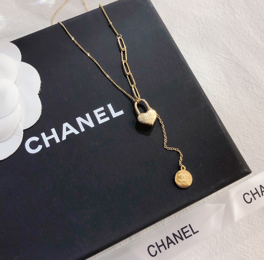 Replica CHANEL Necklace