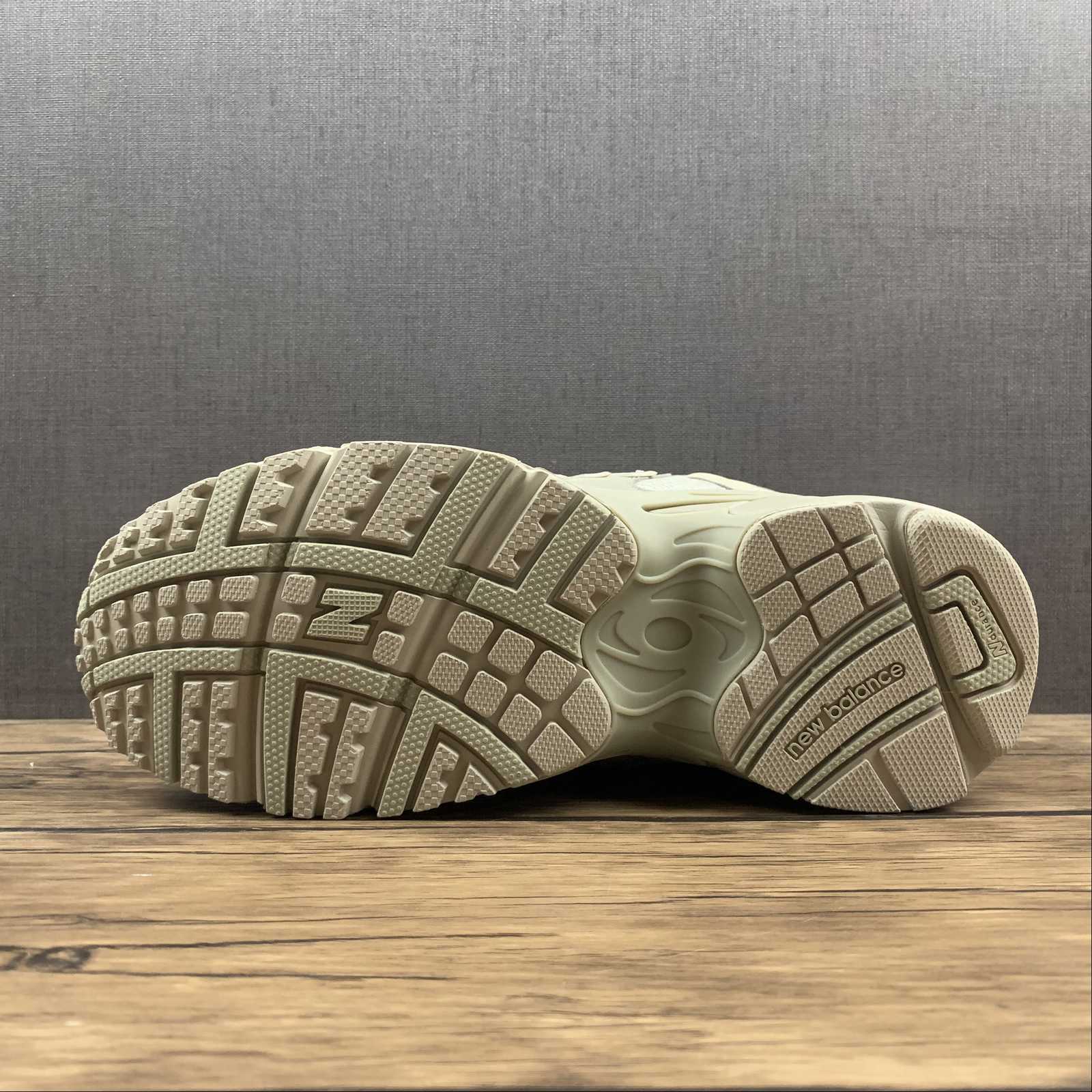Replica New Balance Shoe New Balance NB725  MI725D  36 37 38 38.5 39 40 40.5 41.5 42 42.5 …