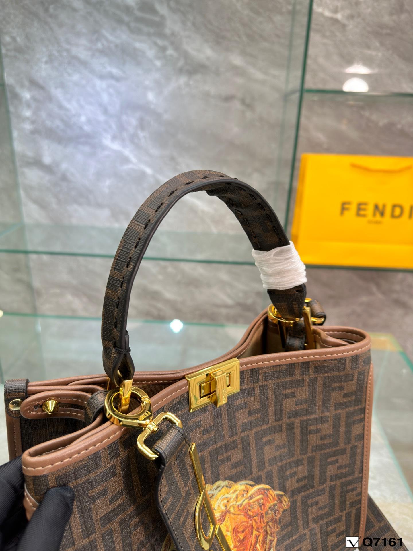 Replica Fendi Bag 30*26CM