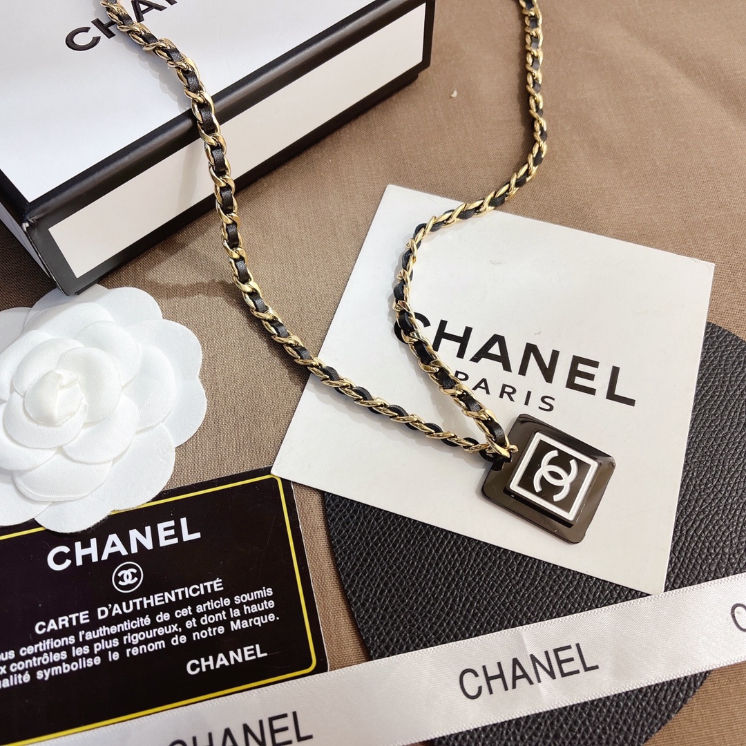 Replica CHANEL Necklace