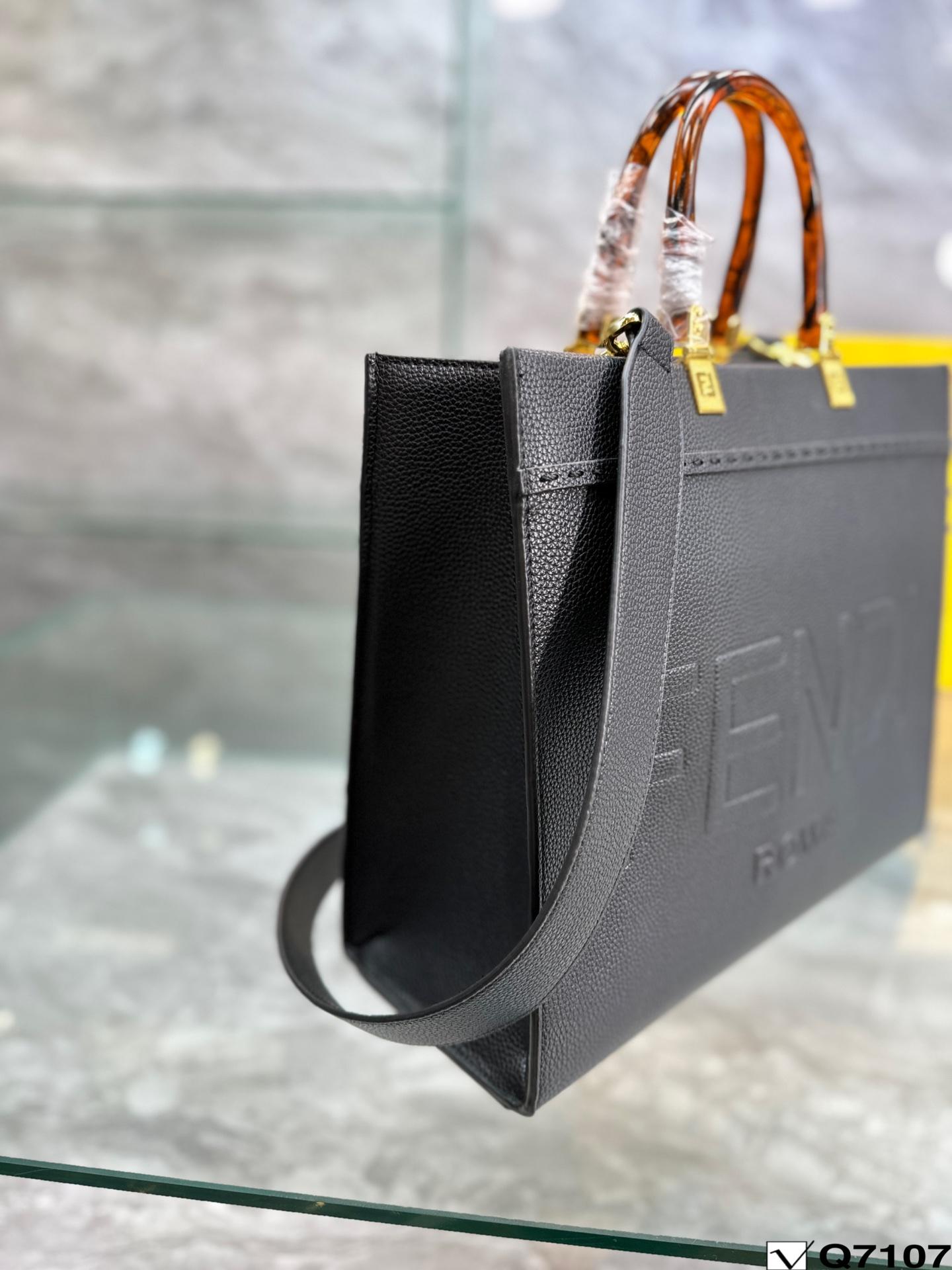 Replica Fendi Bag 35*31CM