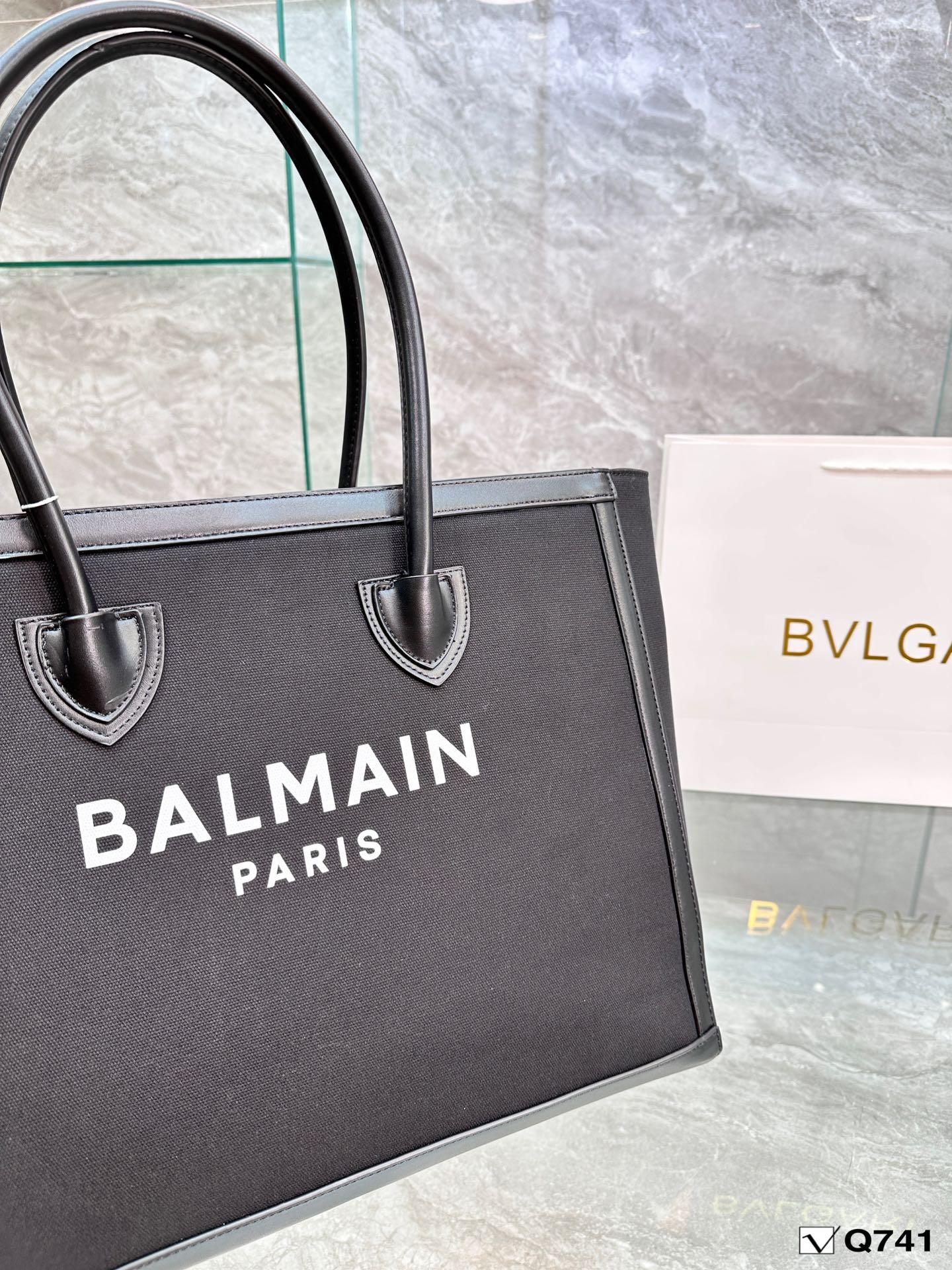 Replica Balenciaga Bag 37*28CM