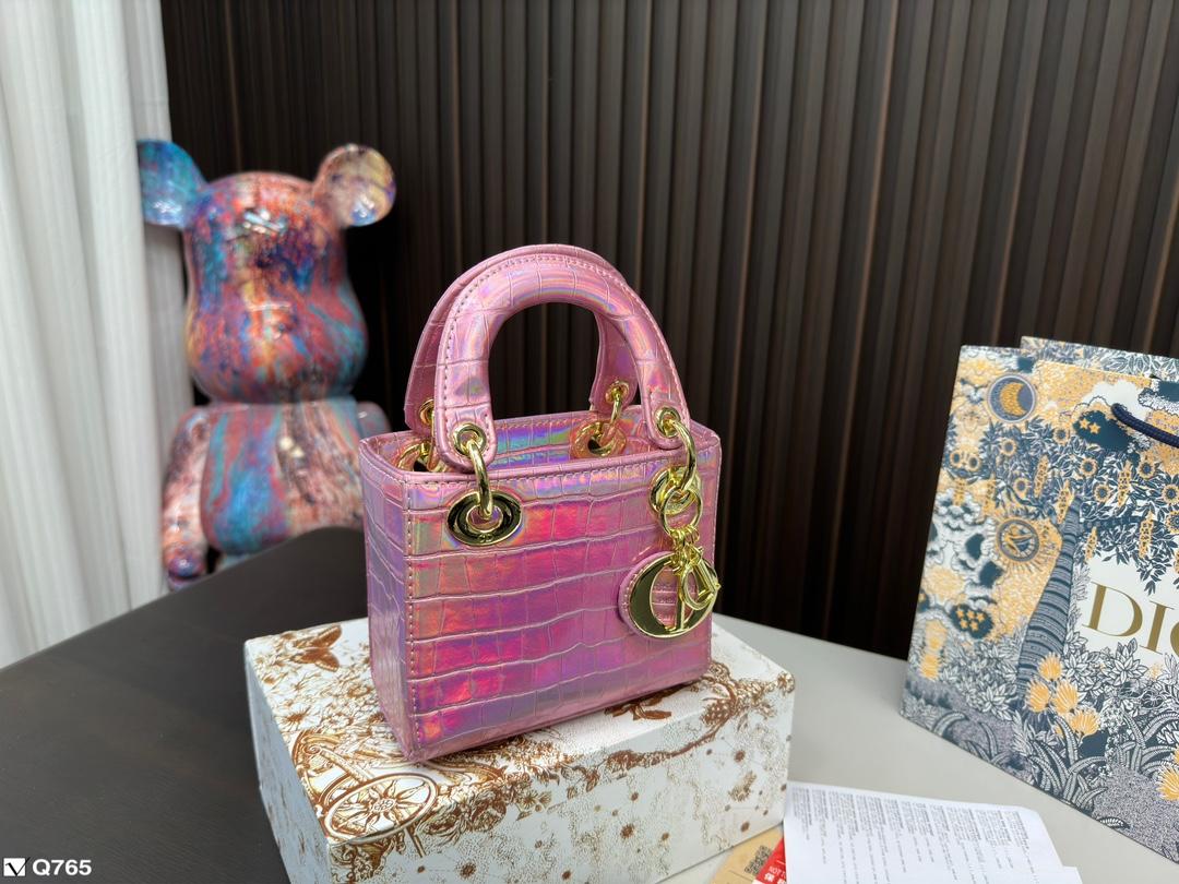 Replica Dior Bag  14*17*7CM