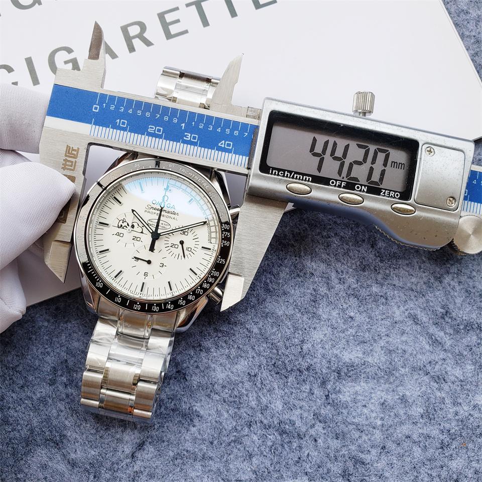 Replica OMEGA Speedmaster 904l Stainless Steel Quartzl Watch 44MM